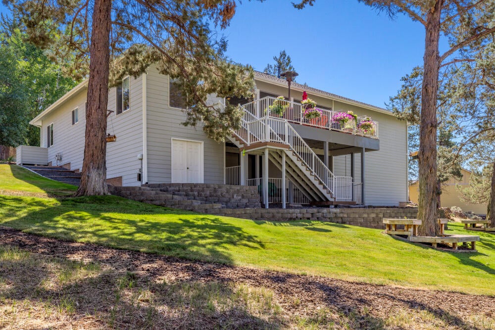 10046 Dowitcher Road Klamath Falls, OR 97601 - Photo 57 of 73 10046DowitcherRd-22