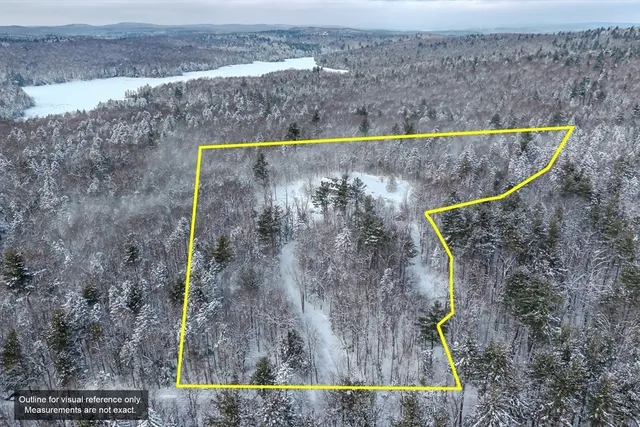 a view of outdoor space