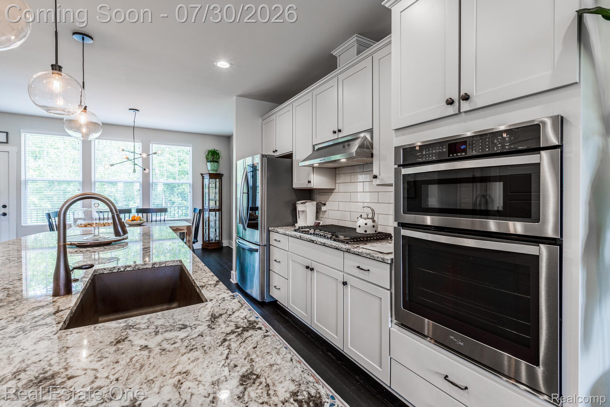 2785 Hartwick Drive Rochester, MI 48307 - Photo 10 of 33 2785 Hartwick Dr-14.jpg