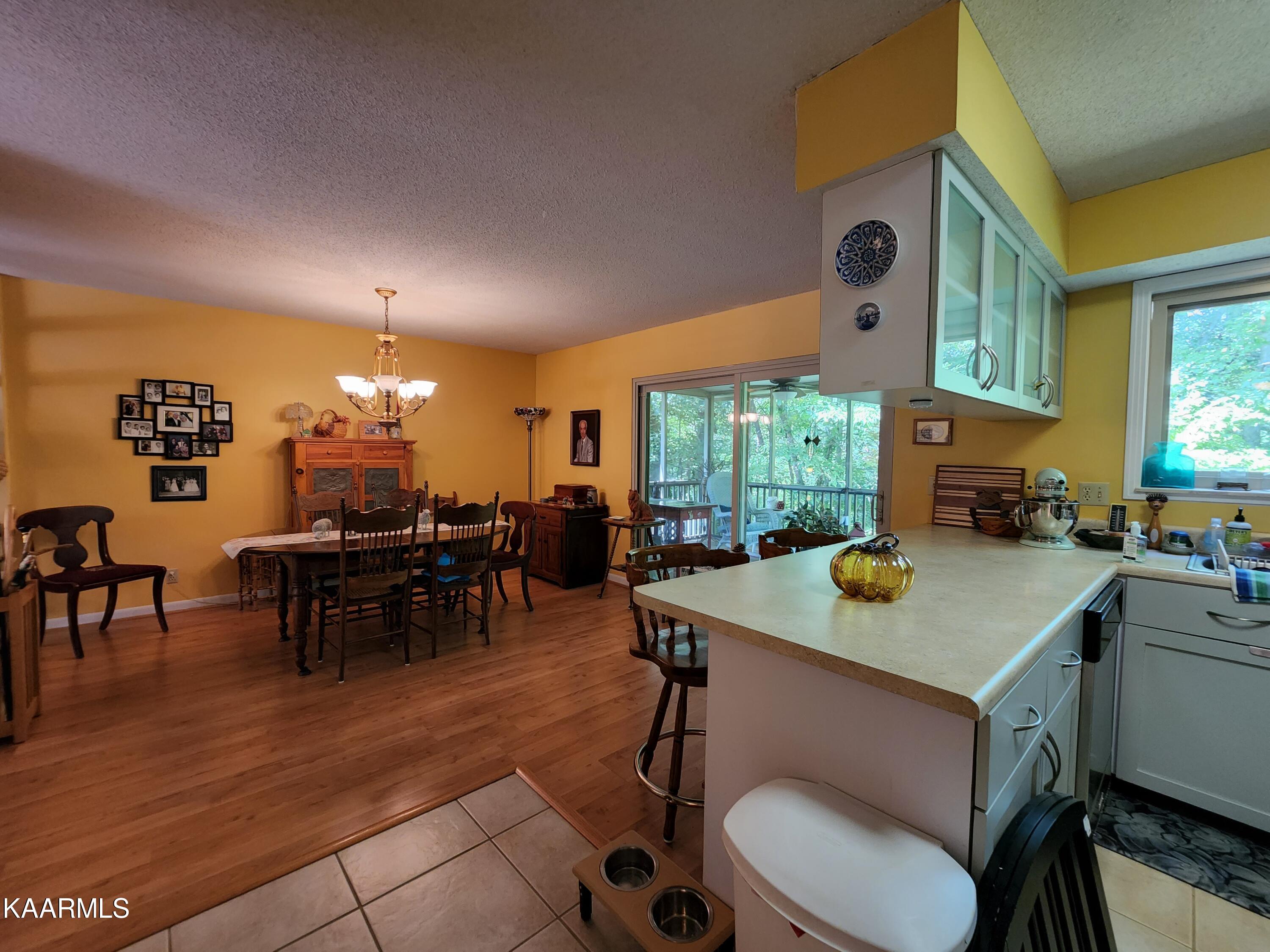 38 Brookside Drive Oak Ridge, TN 37830 - Photo 12 of 28 Kitchen/Dining