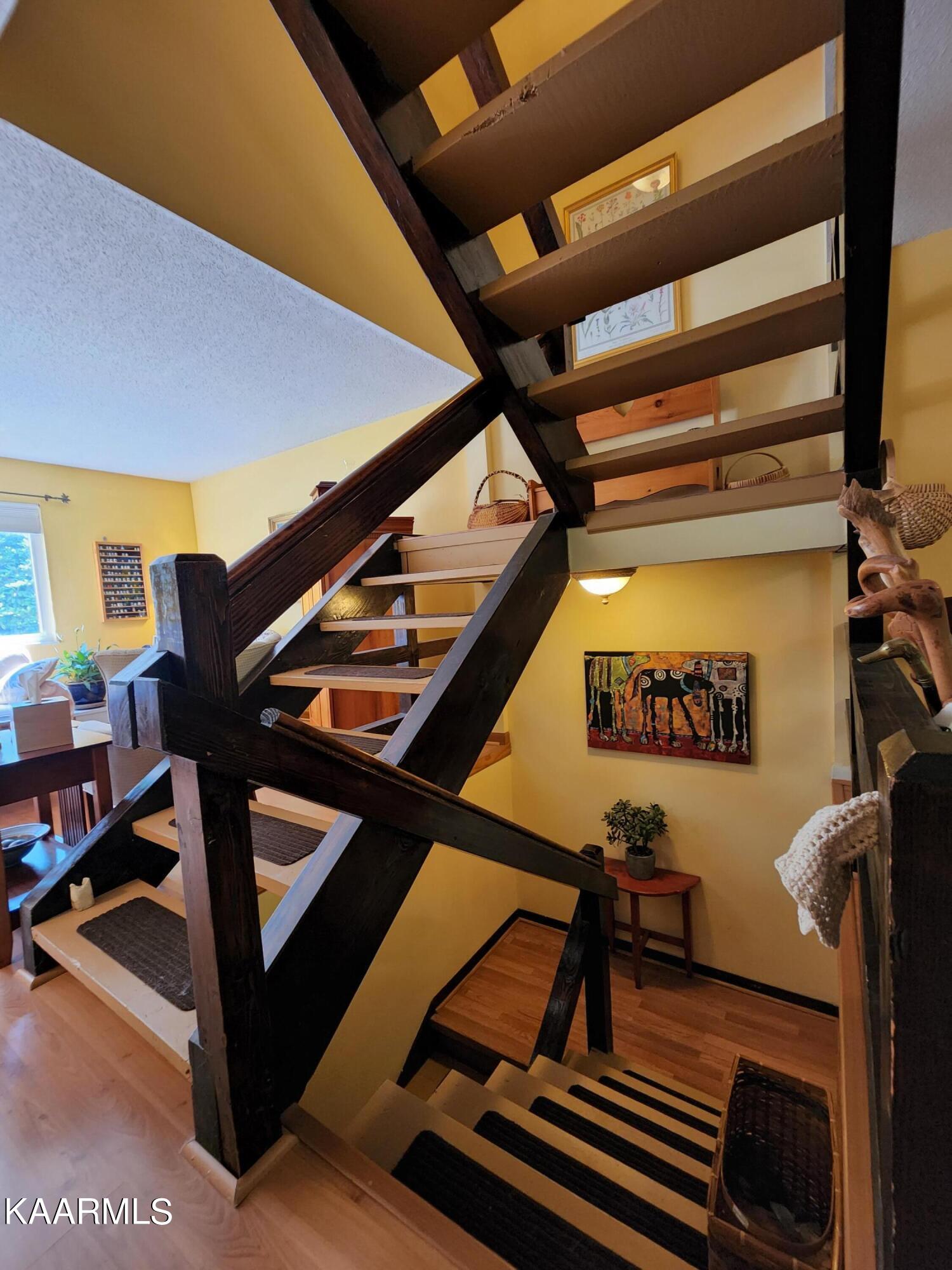 38 Brookside Drive Oak Ridge, TN 37830 - Photo 6 of 28 Stairs