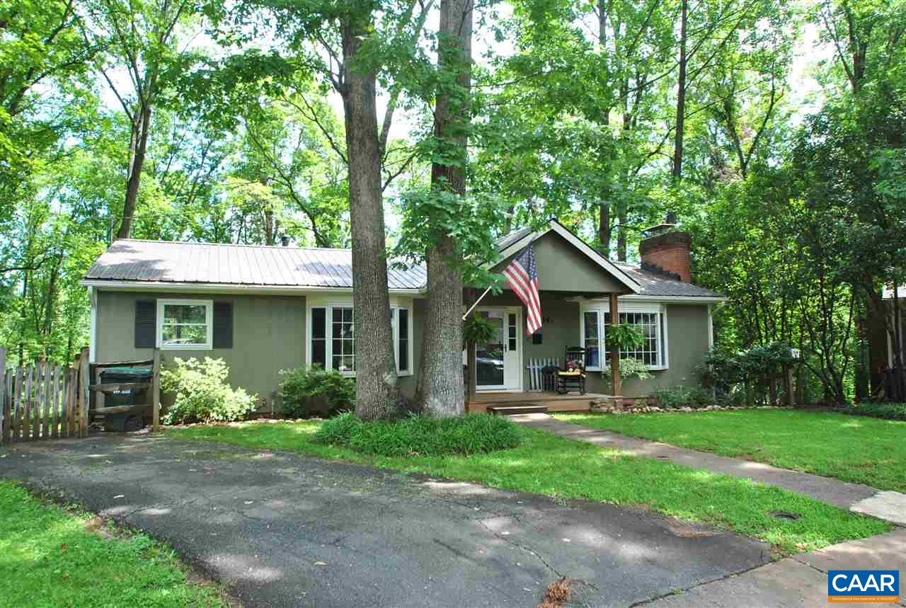 114 Elkhorn Road Charlottesville, VA 22903 - Photo 1 of 23 a front view of house with yard and green space