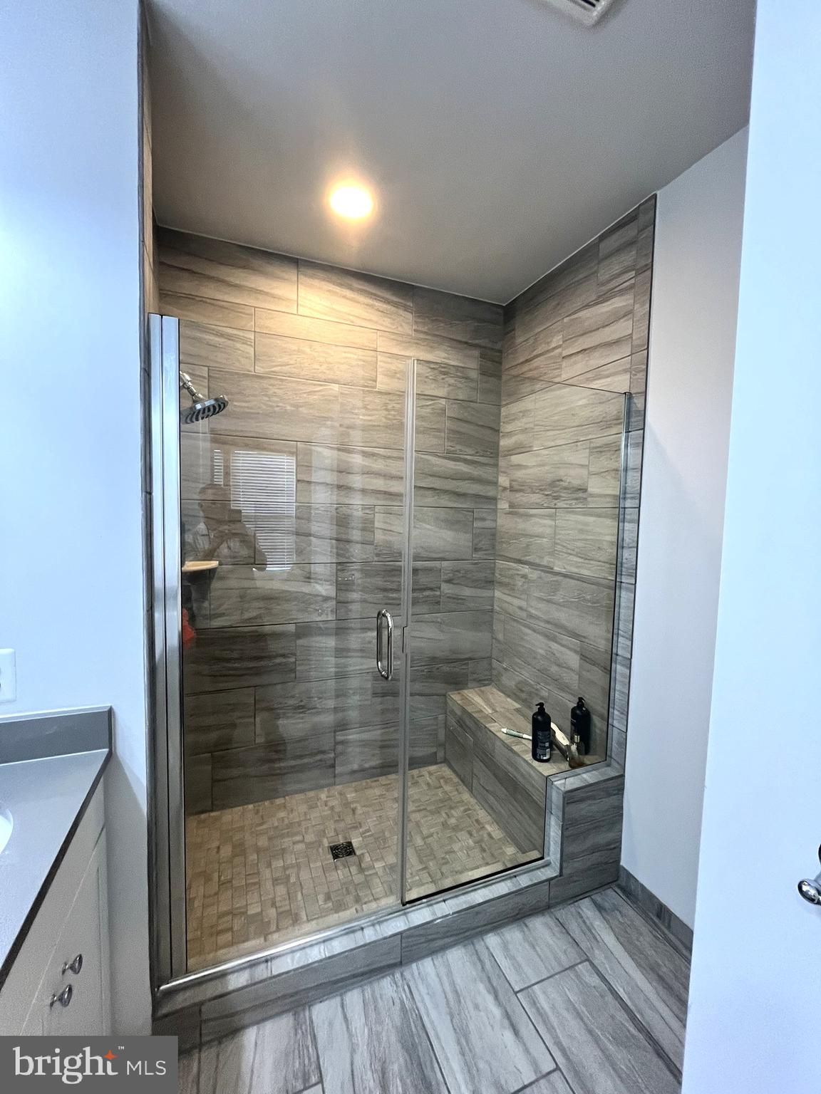 5140 Randolph Road Rockville, MD 20852 - Photo 18 of 33 Primary bathroom
