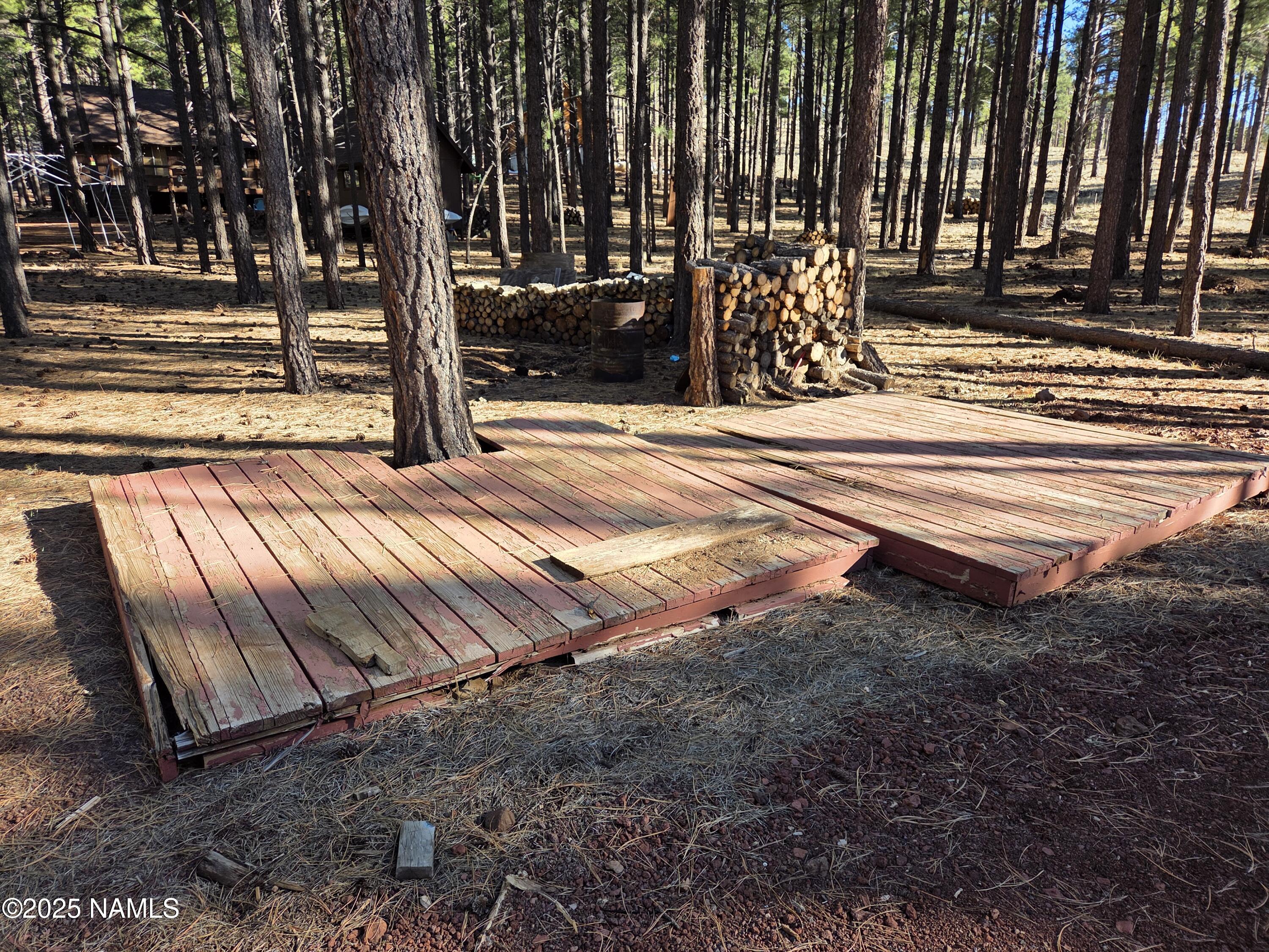 13398 Fallow Deer Road Parks, AZ 86018 - Photo 11 of 32 Deck