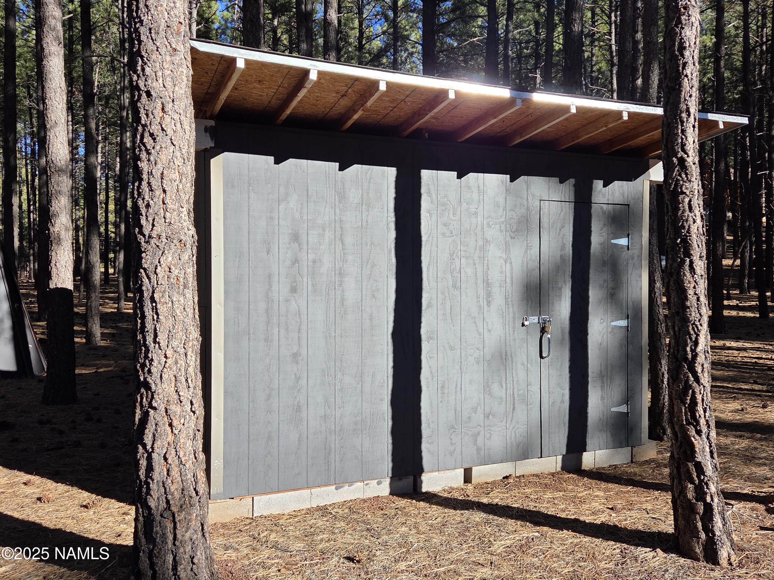 13398 Fallow Deer Road Parks, AZ 86018 - Photo 6 of 32 Shed View