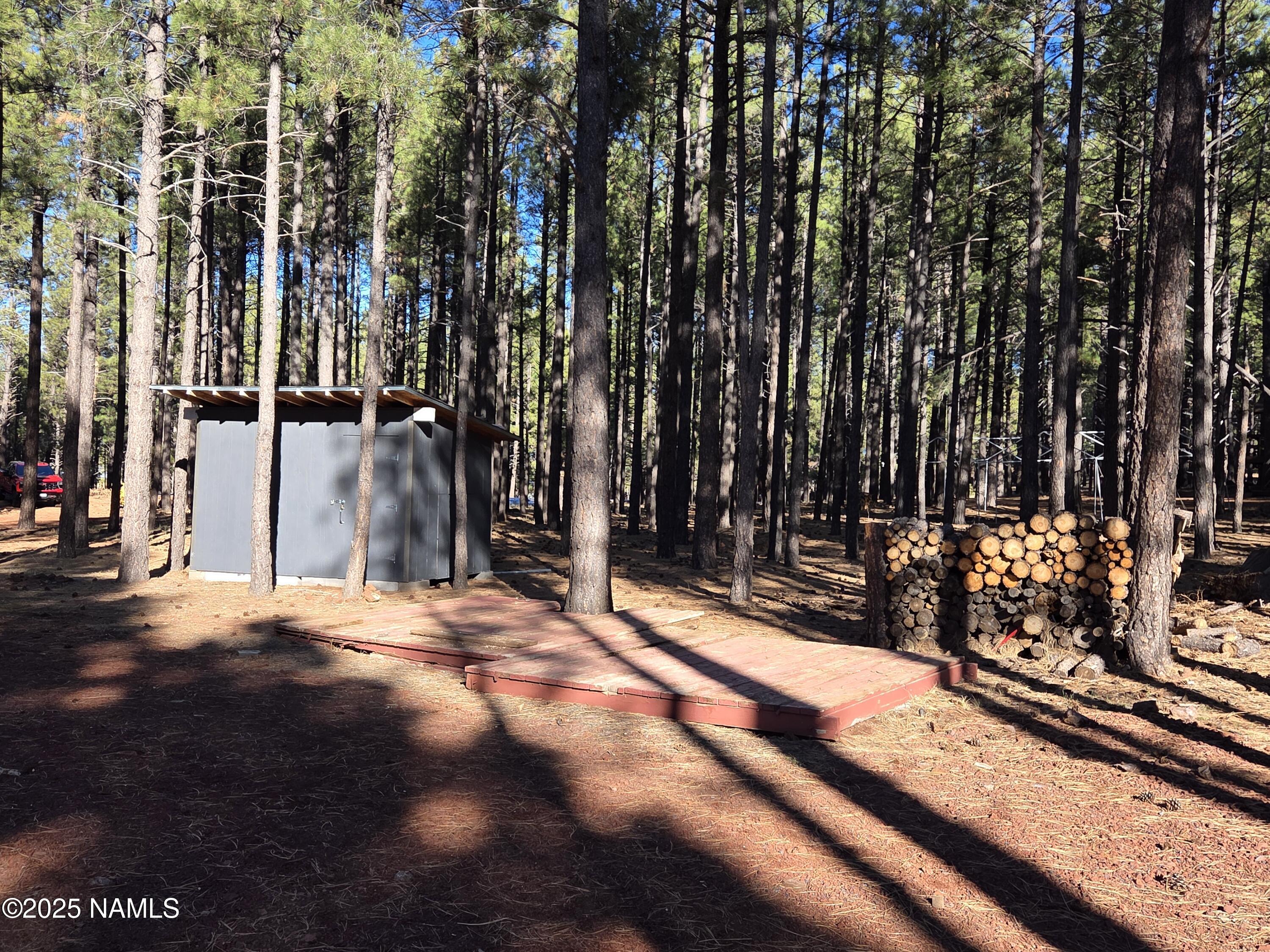 13398 Fallow Deer Road Parks, AZ 86018 - Photo 9 of 32 Shed And Deck