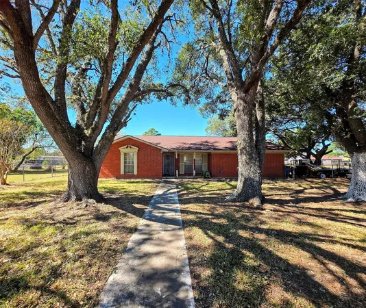 $235,000 | 1305 2nd Street, Hempstead, TX 77445