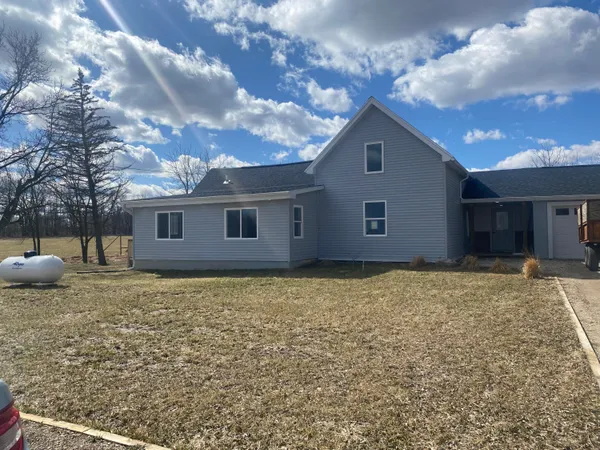 $350,000 | 105 40th Avenue, Lakeview, MI 48850