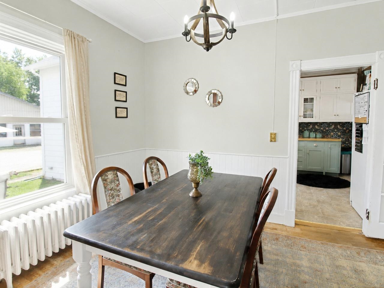 28 Diamond Street St. Albans, VT 05478 - Photo 5 of 40