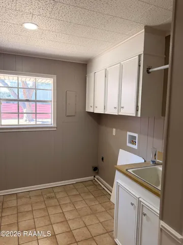 $2,100 | Undisclosed Address, New Iberia, LA 70560