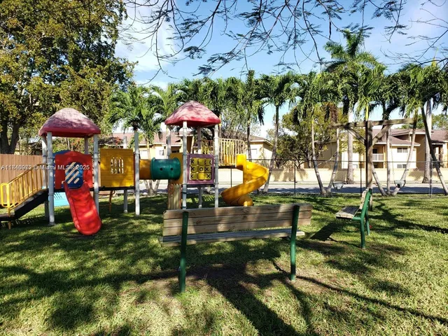 $2,400 | 6850 Northwest 173rd Drive, Unit 103, Hialeah, FL 33015