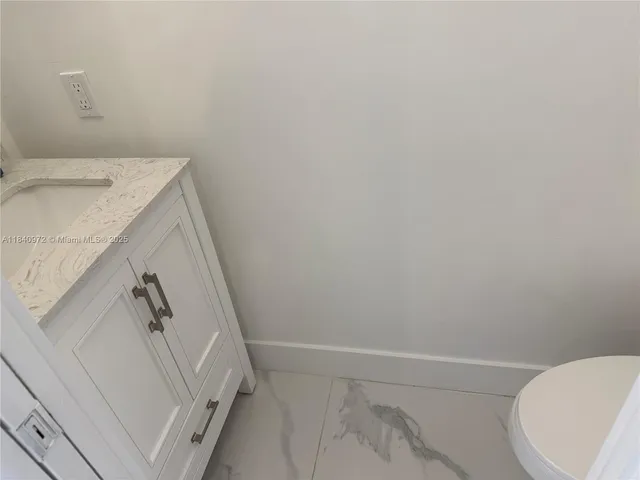 $2,400 | 6850 Northwest 173rd Drive, Unit 103, Hialeah, FL 33015