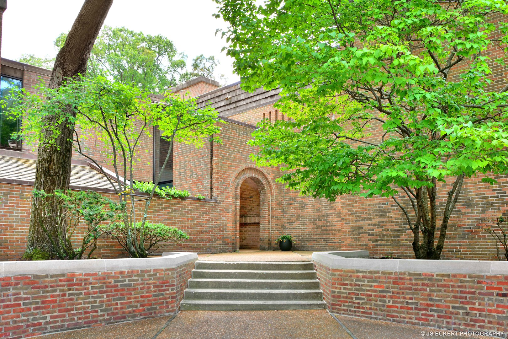 2345 Old Mill Road Lake Forest, IL 60045 - Photo 2 of 73