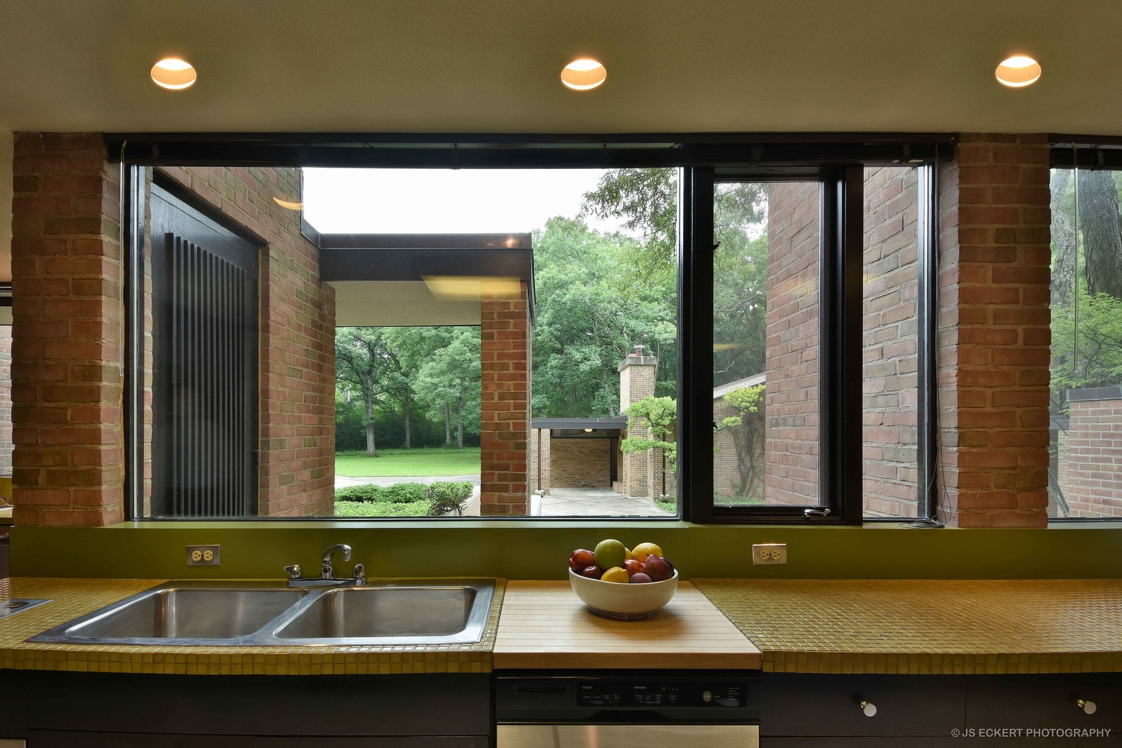 2345 Old Mill Road Lake Forest, IL 60045 - Photo 20 of 73