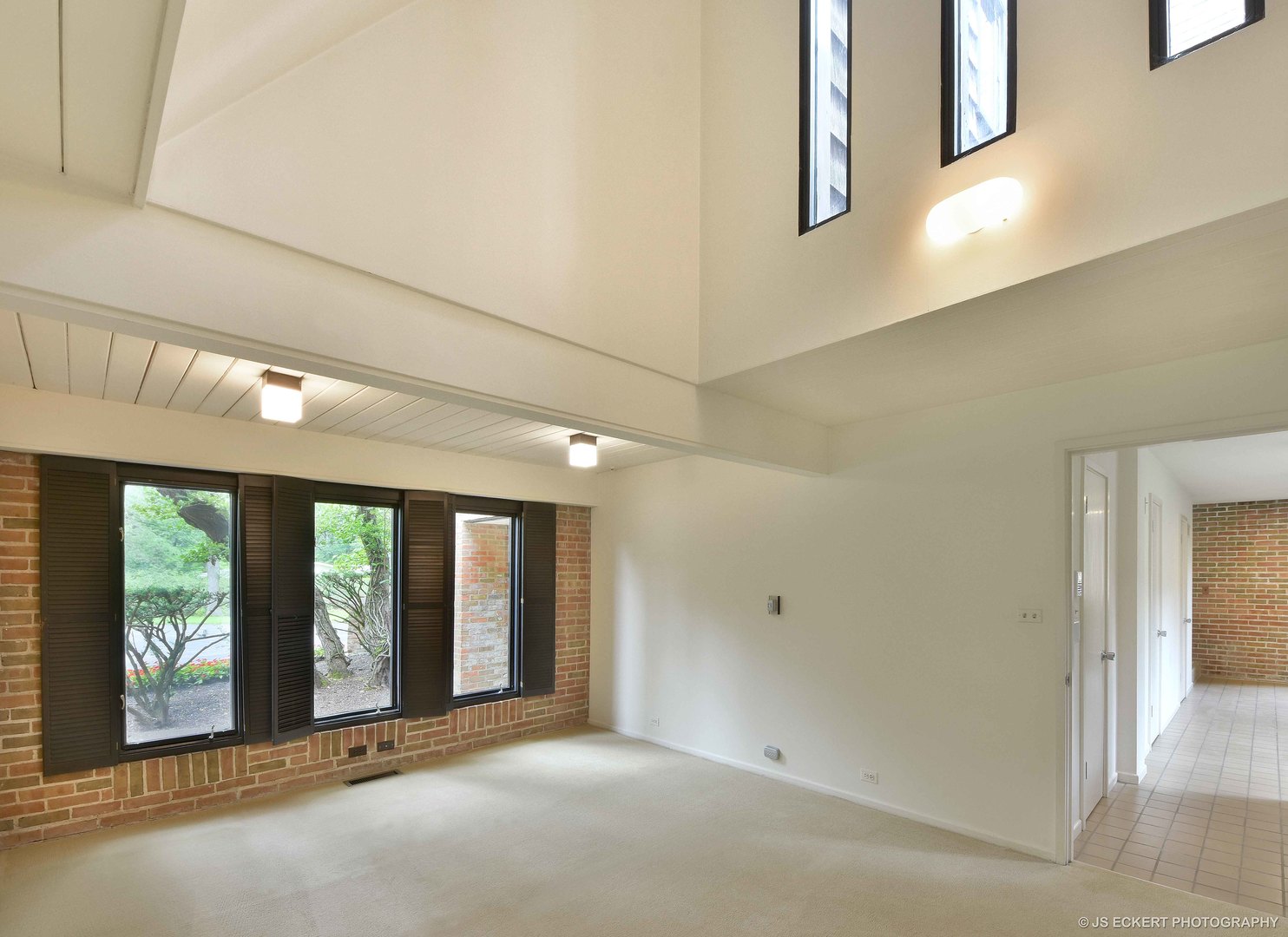 2345 Old Mill Road Lake Forest, IL 60045 - Photo 45 of 73 a view of an empty room with a window