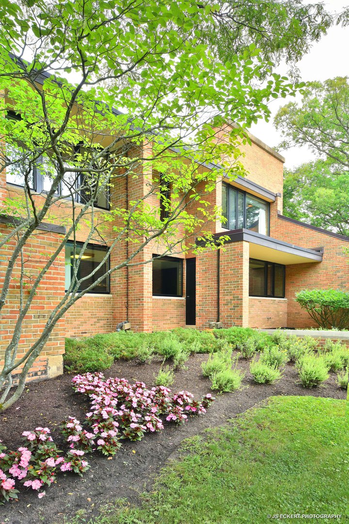 2345 Old Mill Road Lake Forest, IL 60045 - Photo 50 of 73 a front view of a house with a yard