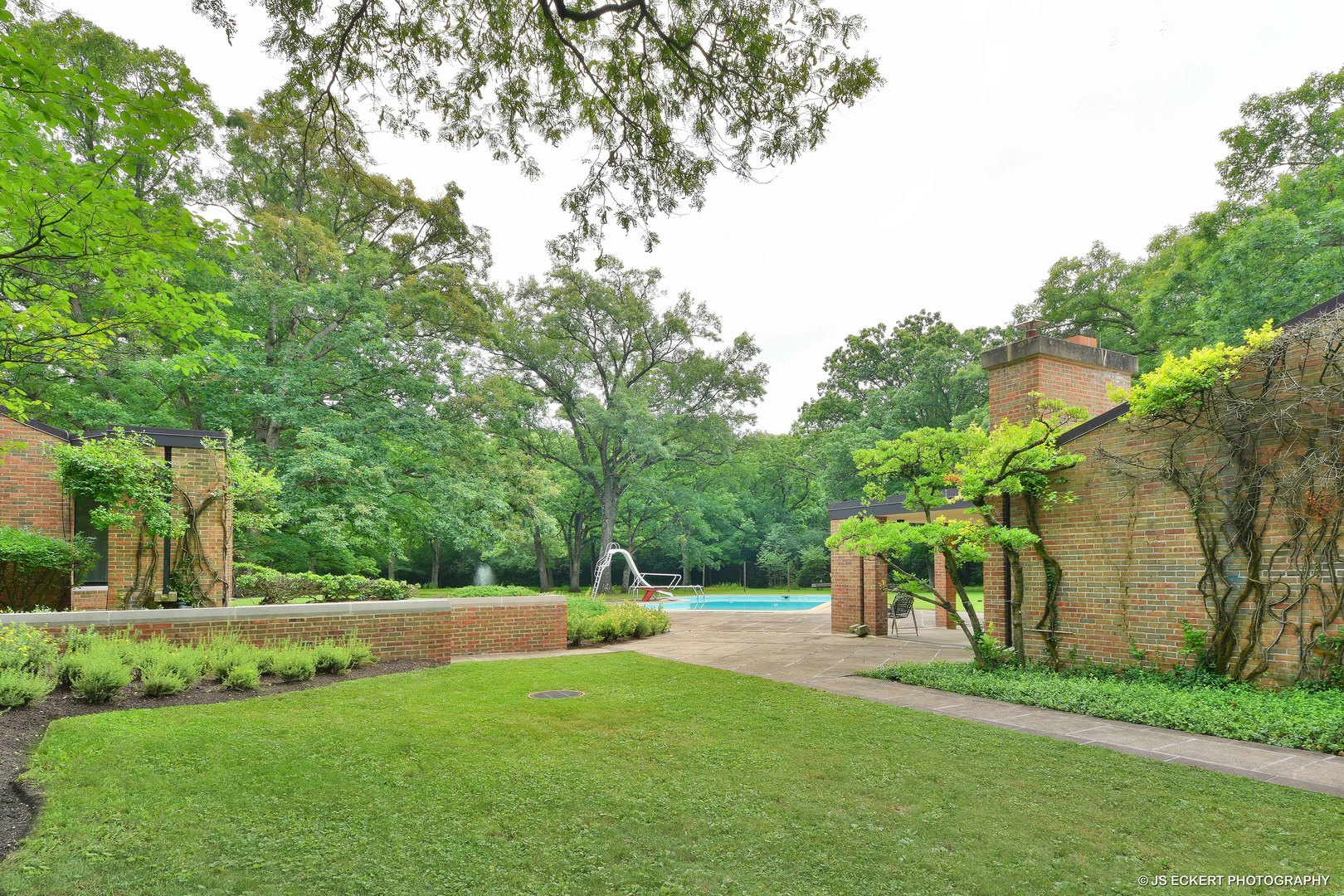 2345 Old Mill Road Lake Forest, IL 60045 - Photo 51 of 73 a view of a park with large trees