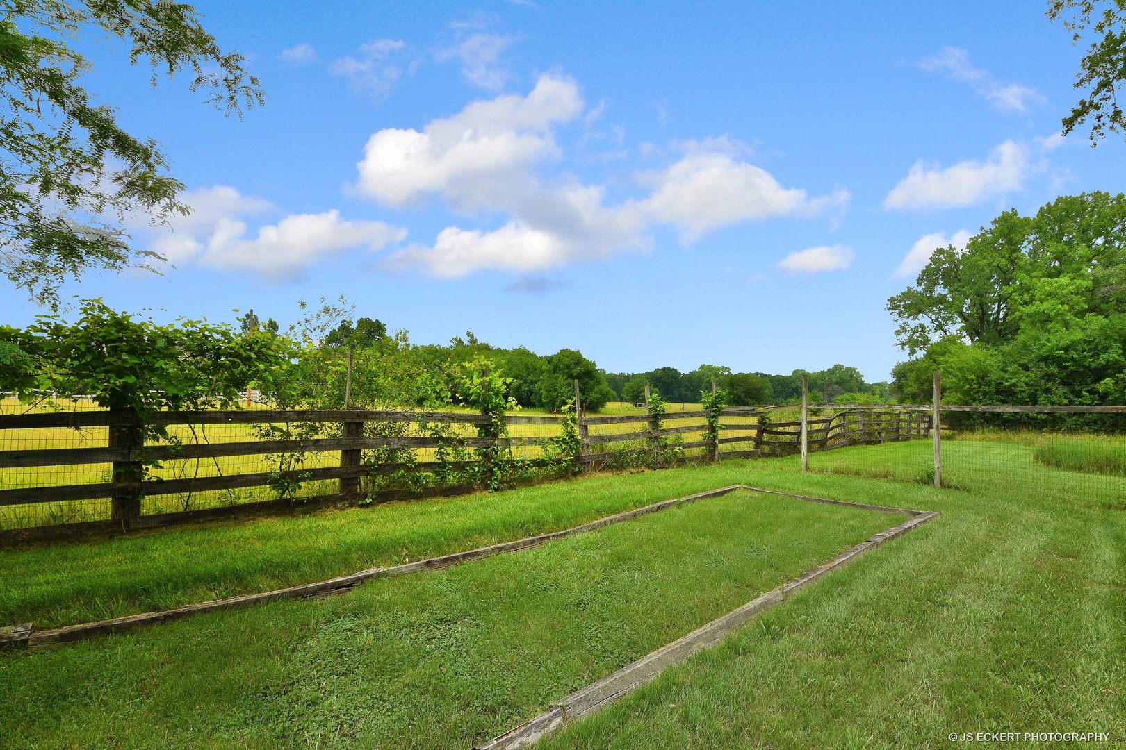 2345 Old Mill Road Lake Forest, IL 60045 - Photo 71 of 73 a view of an outdoor space and yard