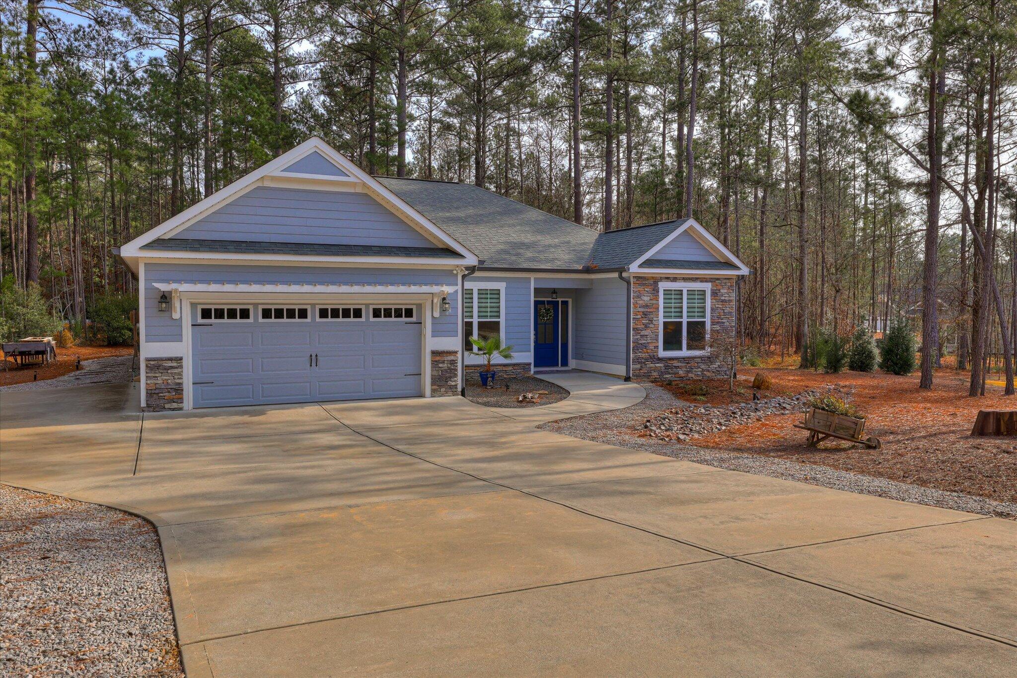 205 Canal Court McCormick, SC 29835 - Photo 4 of 47 04-104