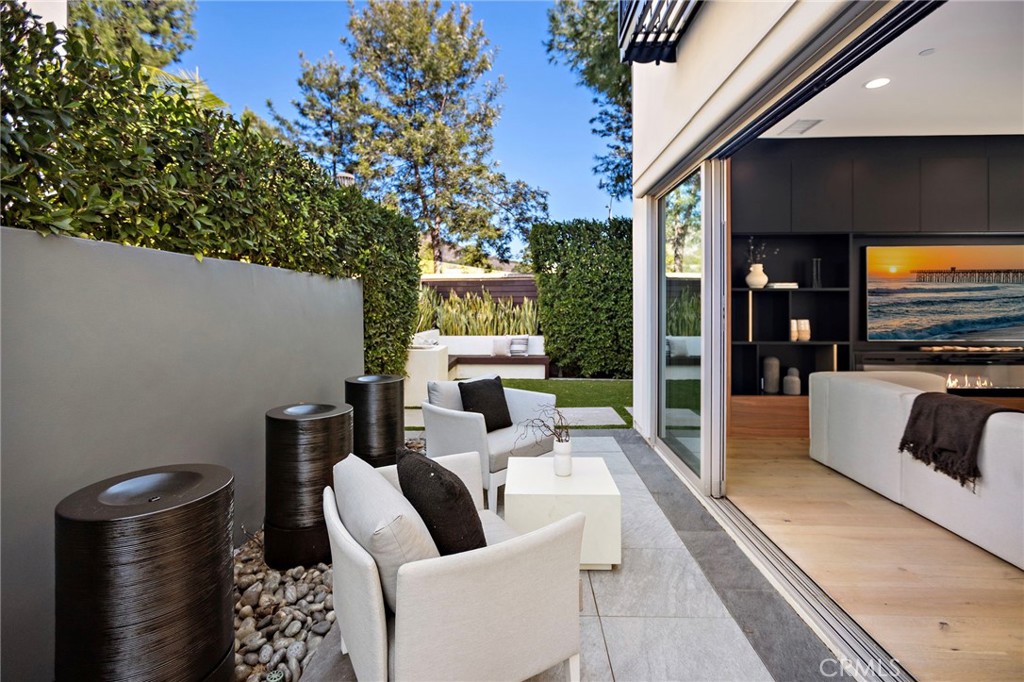 51 Fenway Irvine, CA 92620 - Photo 12 of 49