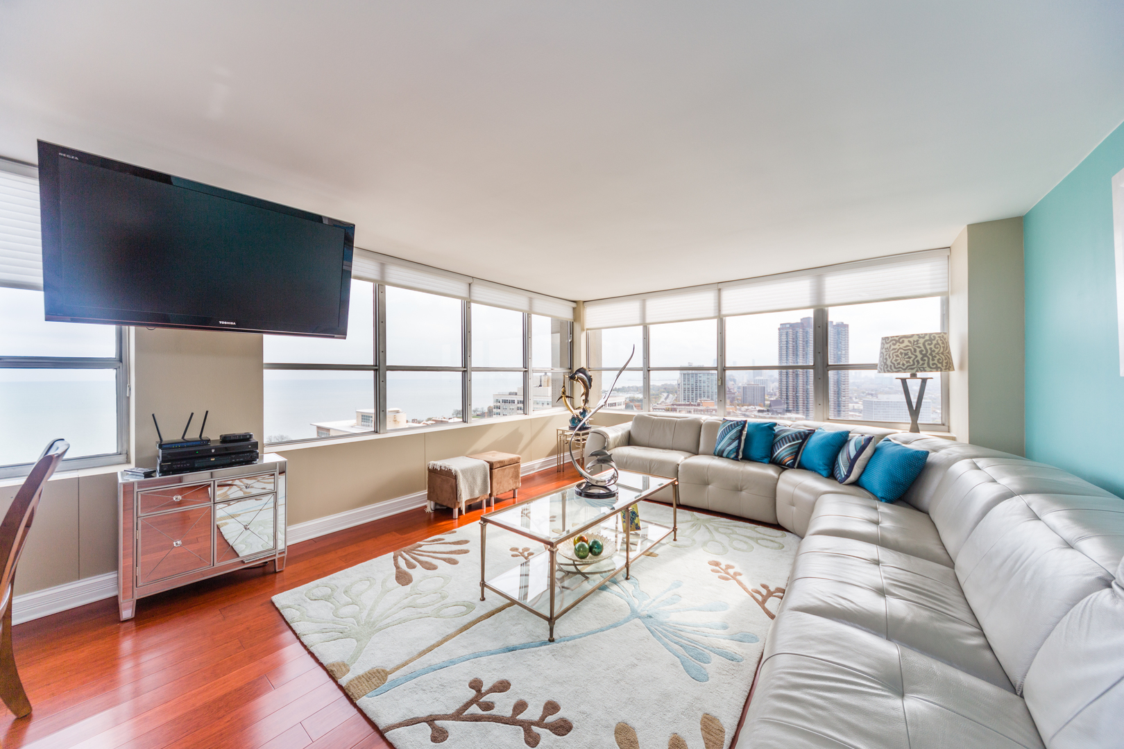 655 West Irving Park Road, Unit 2801 Chicago, IL 60613 - Photo 3 of 44