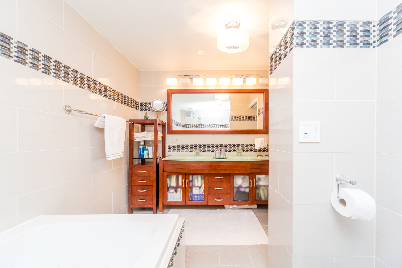 655 West Irving Park Road, Unit 2801 Chicago, IL 60613 - Photo 23 of 44