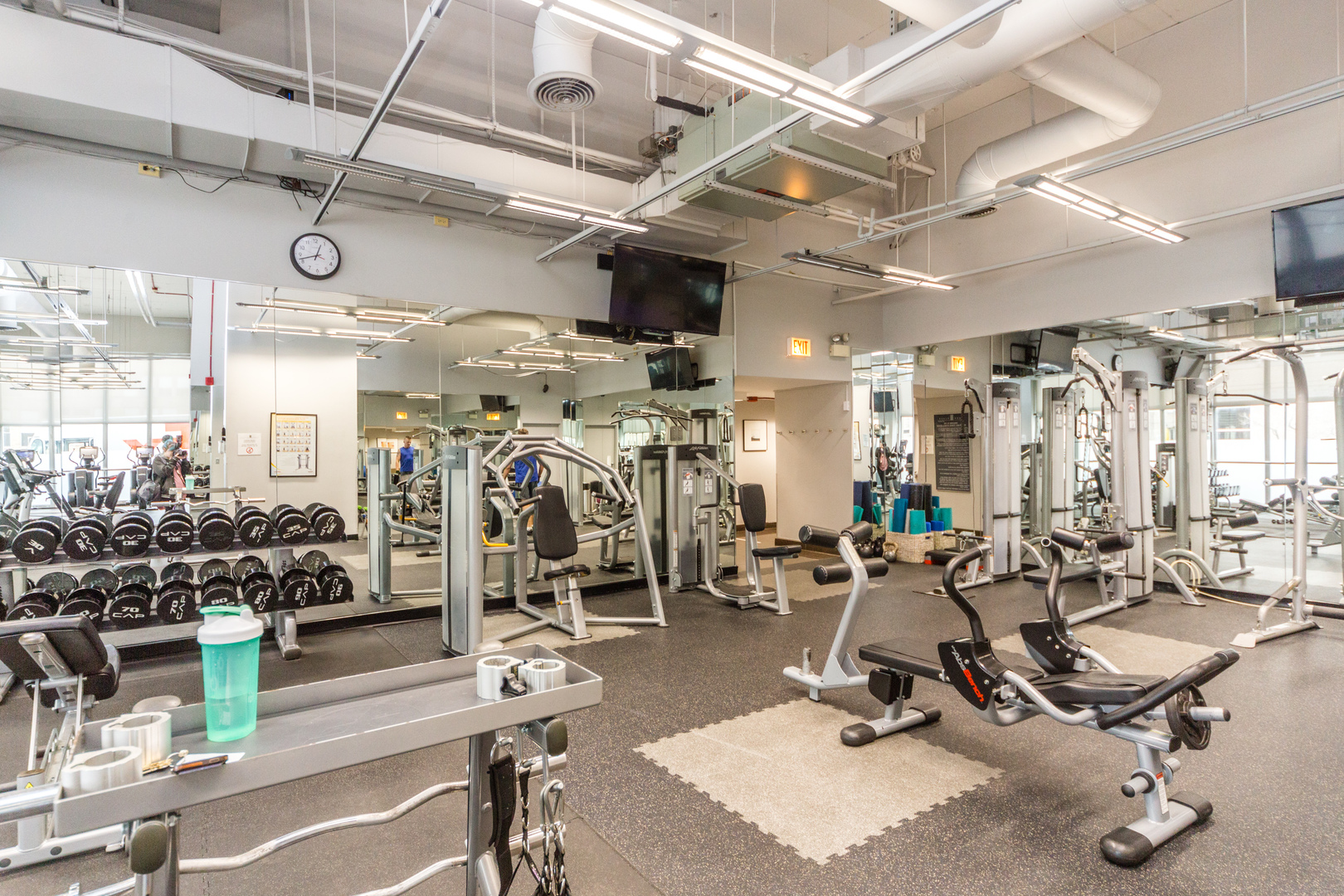 655 West Irving Park Road, Unit 2801 Chicago, IL 60613 - Photo 39 of 44