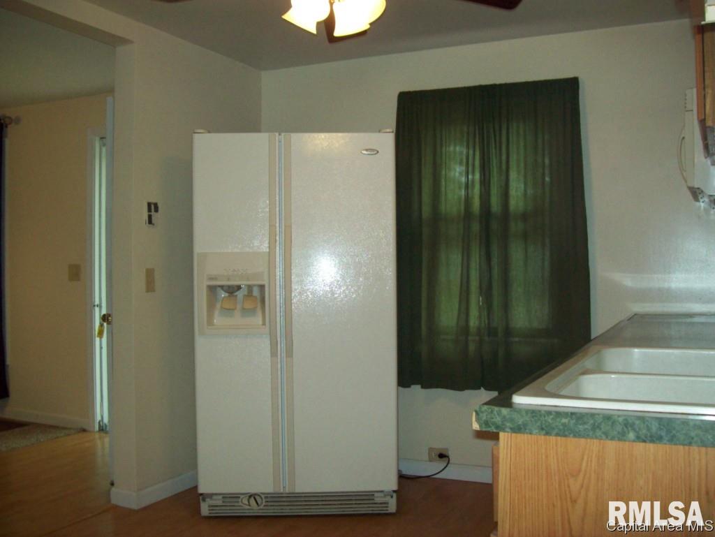 2004 North 22nd Street Springfield, IL 62702 - Photo 12 of 16