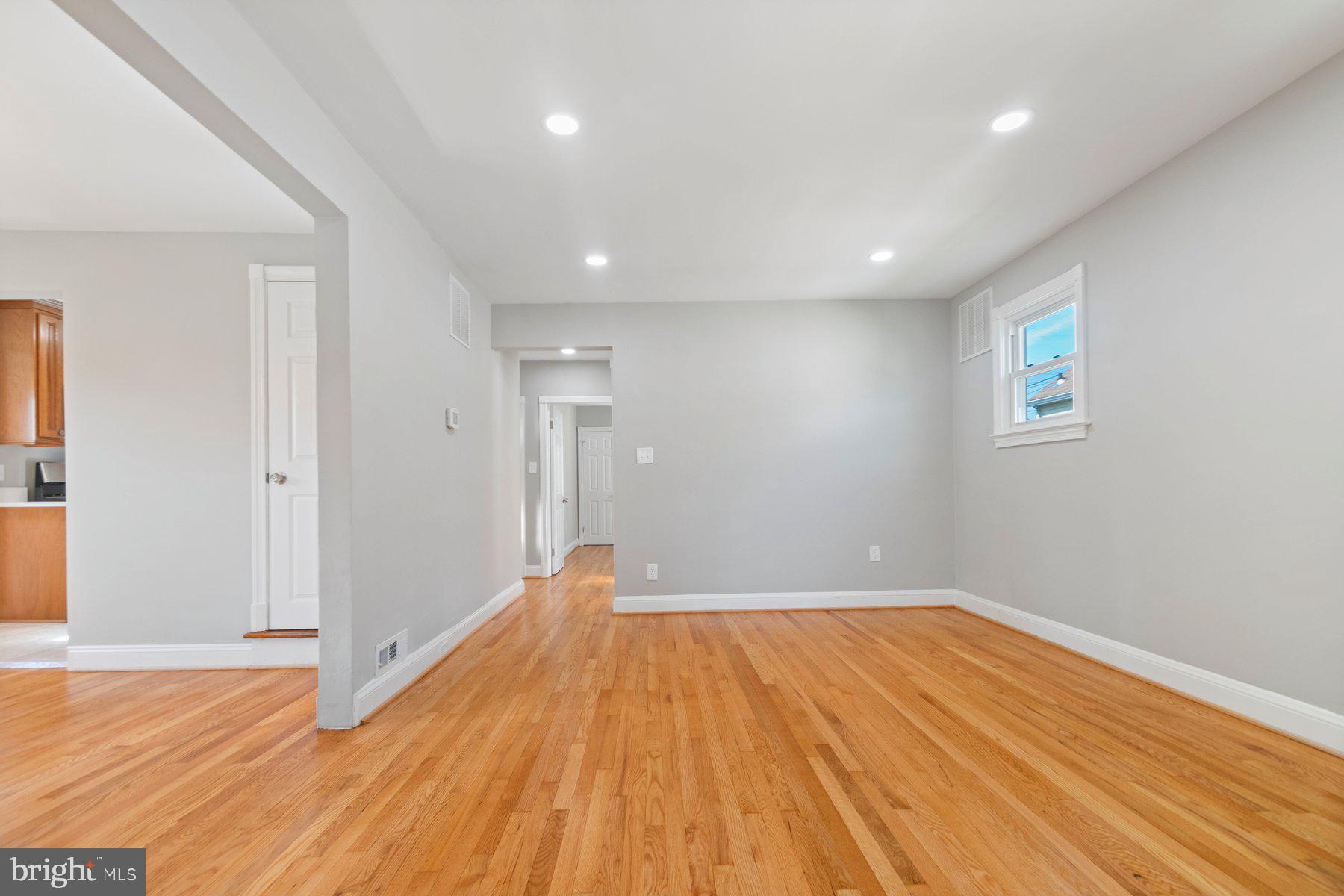 2723 Glendale Road Baltimore, MD 21234 - Photo 6 of 37 Gallery Image 6