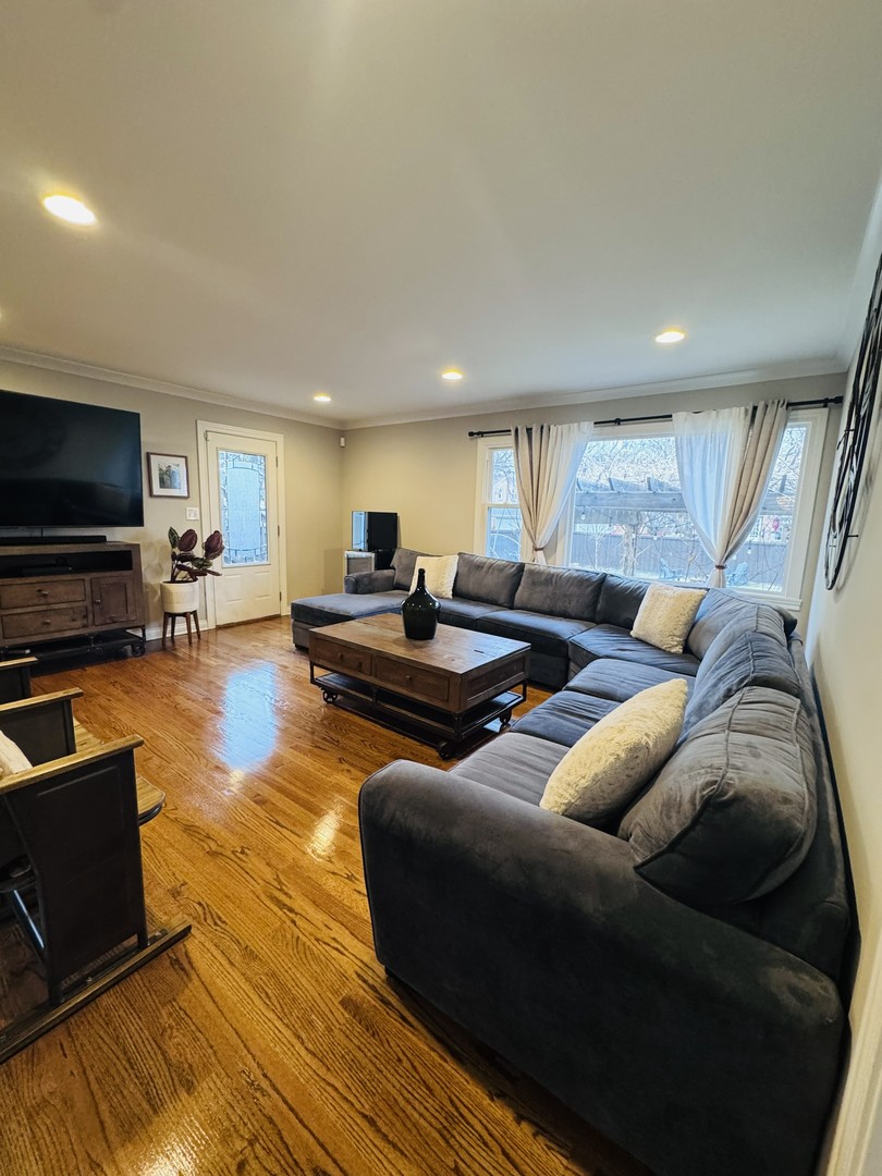 2243 South 3rd Avenue Riverside, IL 60546 - Photo 13 of 31 Gallery Image 13