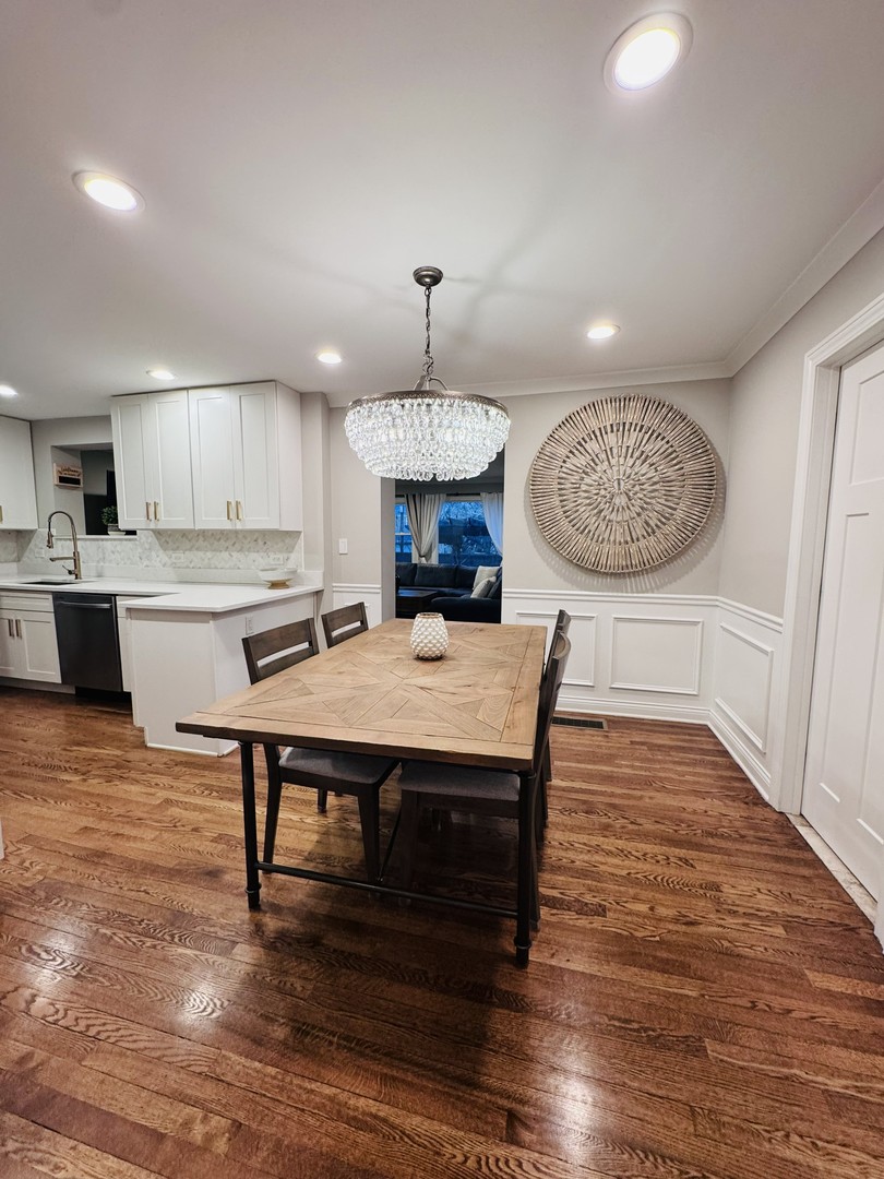 2243 South 3rd Avenue Riverside, IL 60546 - Photo 5 of 31 Gallery Image 5