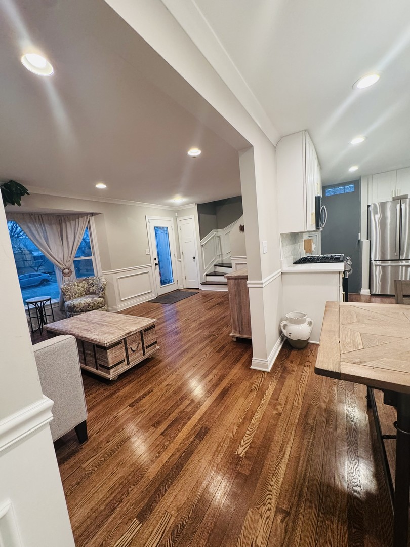 2243 South 3rd Avenue Riverside, IL 60546 - Photo 6 of 31 Gallery Image 6