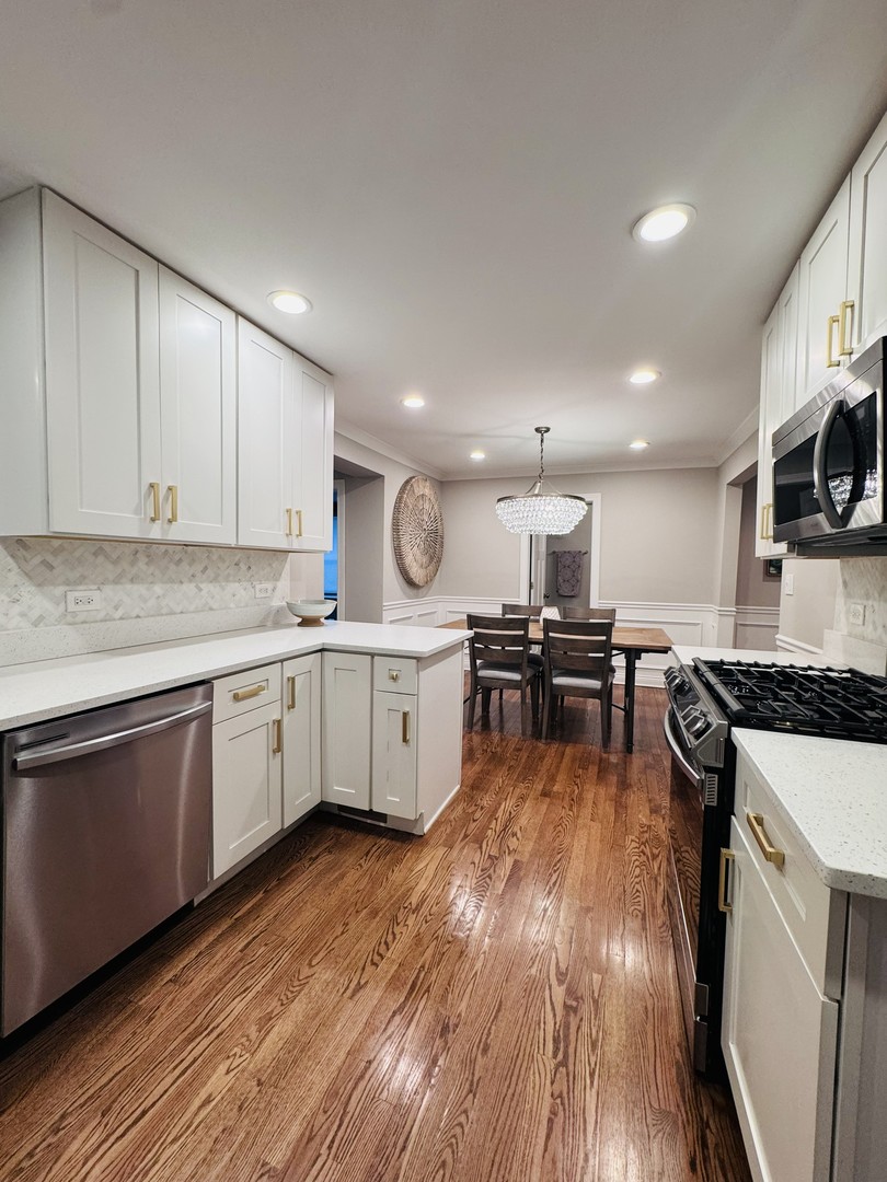 2243 South 3rd Avenue Riverside, IL 60546 - Photo 10 of 31 Gallery Image 10