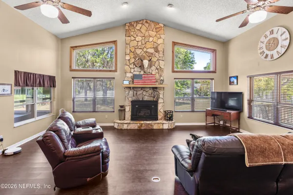 $419,000 | 5930 Island Road, Melrose, FL 32666