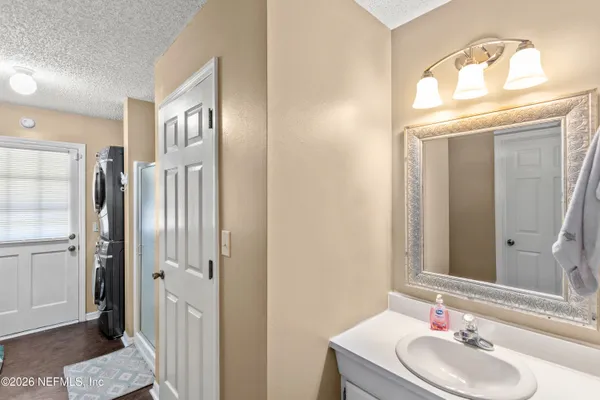 $419,000 | 5930 Island Road, Melrose, FL 32666