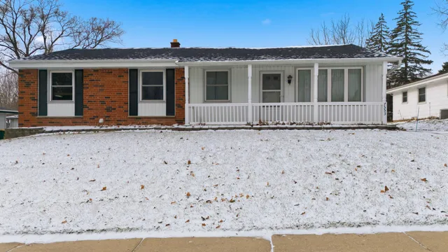 $359,000 | 7553 Chapel Drive, Oak Creek, WI 53154
