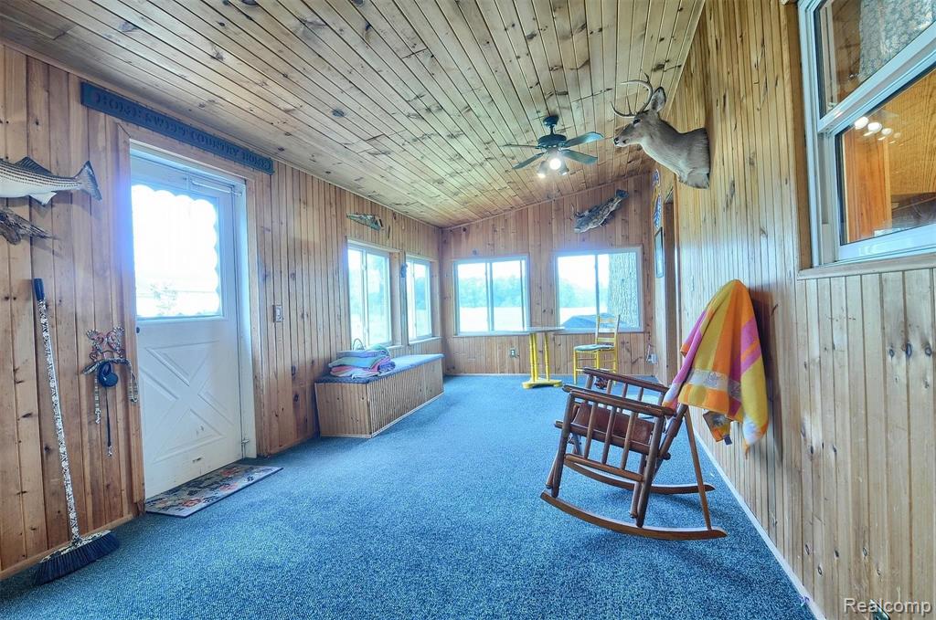 8280 Farley Road Pinckney, MI 48169 - Photo 16 of 39