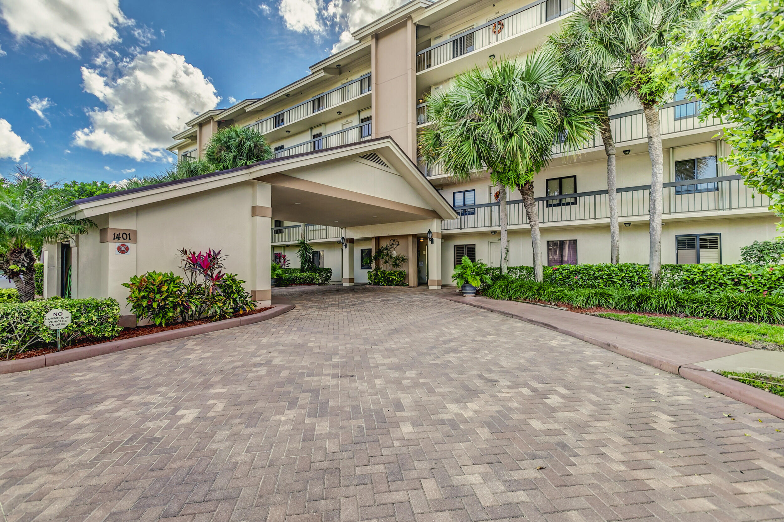 1401 Tidal Pointe Boulevard, Unit 201 Jupiter, FL 33477 - Photo 3 of 45 1401 Tidal Pointe Blvd #201