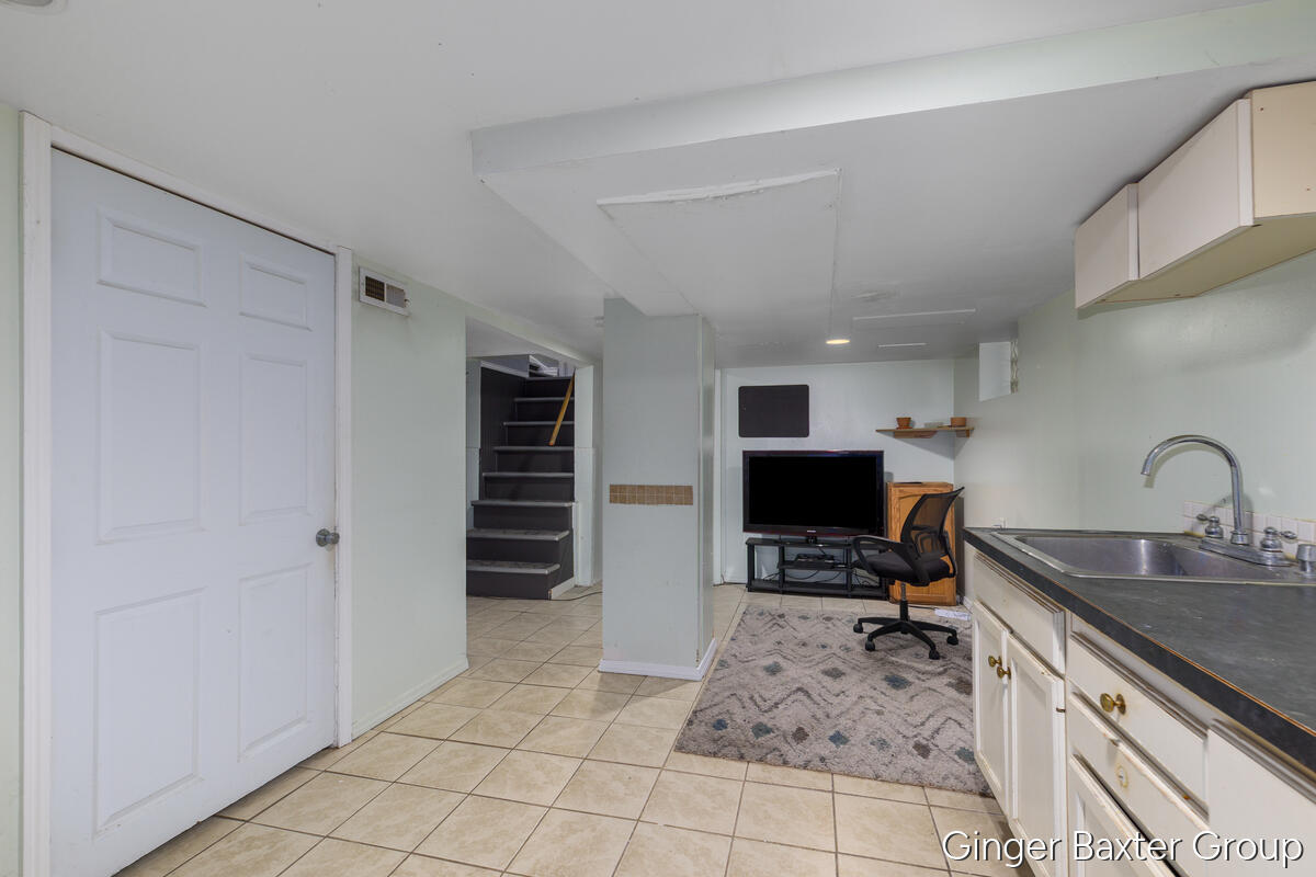 1222 Rathbone Street Southwest Wyoming, MI 49509 - Photo 13 of 23 1222-Rathbone_013