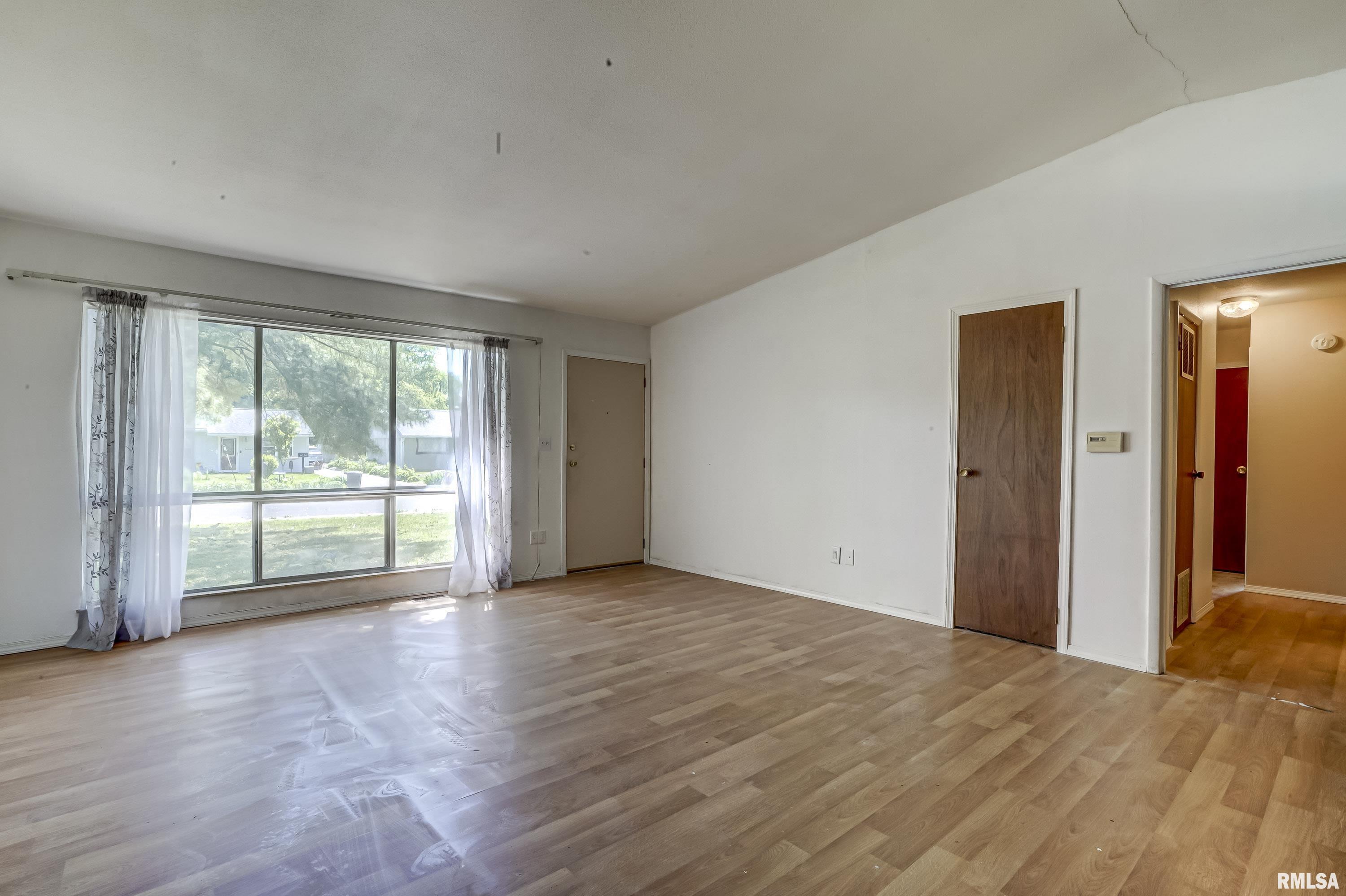 3425 South College Street Springfield, IL 62703 - Photo 9 of 34 Gallery Image 9