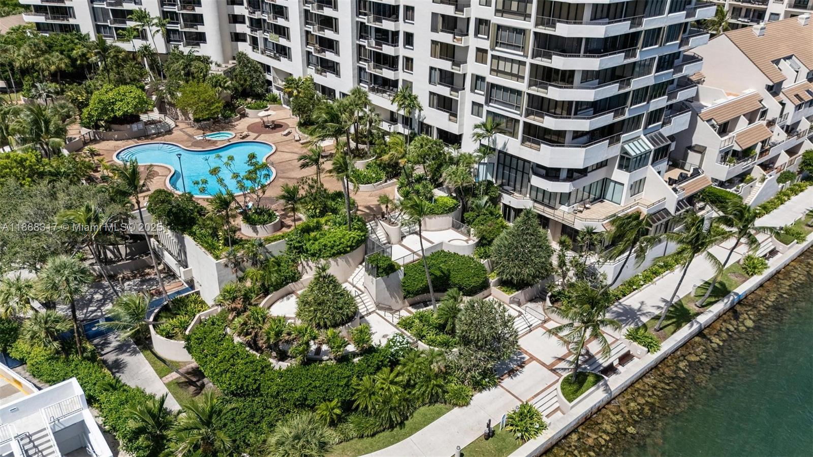 520 Brickell Key Drive, Unit A710 Miami, FL 33131 - Photo 34 of 43 a view of a garden