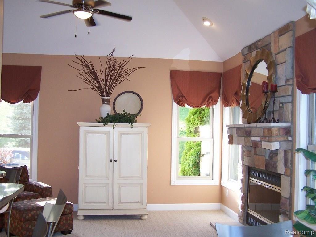 2330 Sundance Ridge Howell, MI 48843 - Photo 4 of 50 005.JPG