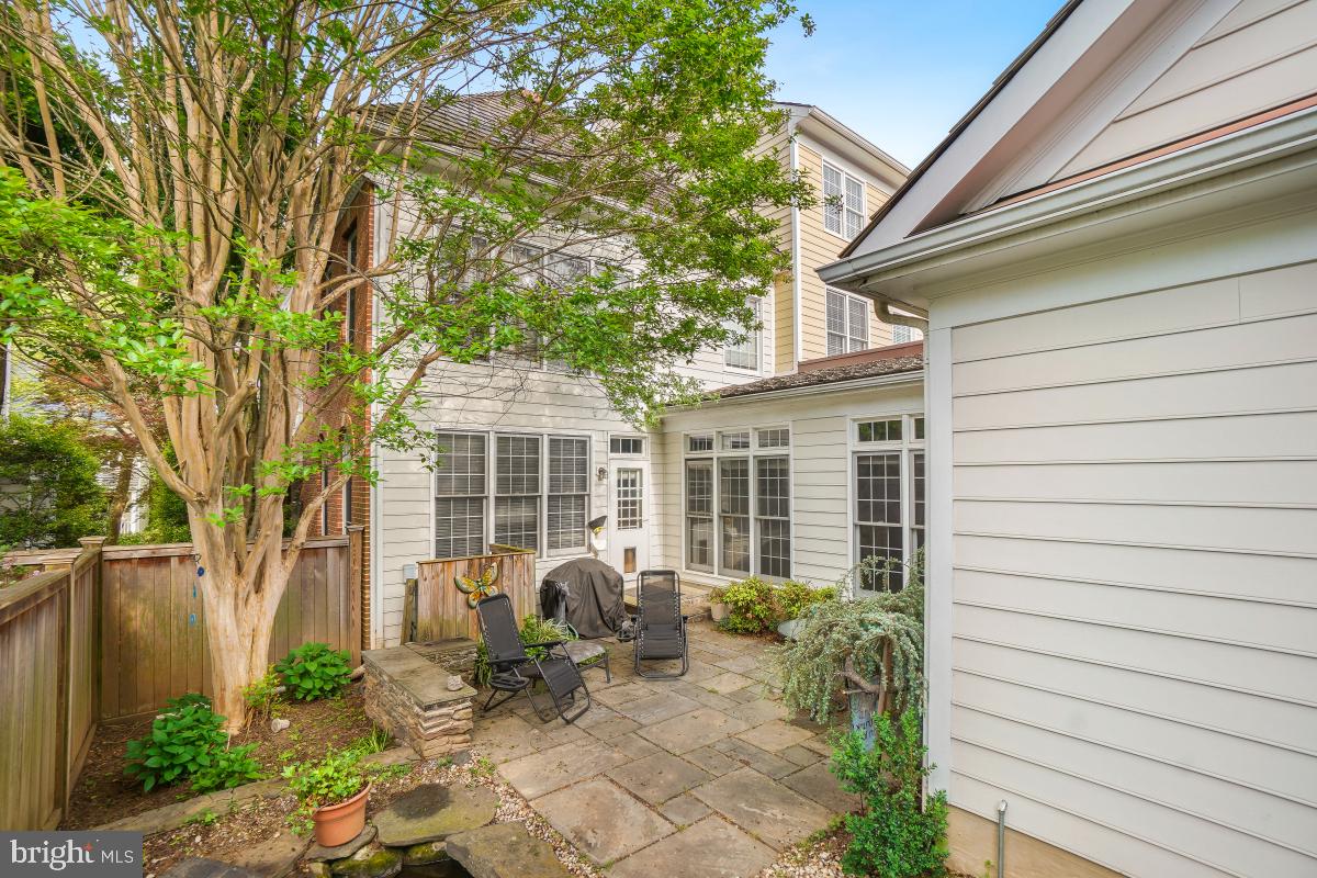 217 Hart Road Gaithersburg, MD 20878 - Photo 11 of 12 Gallery Image 11