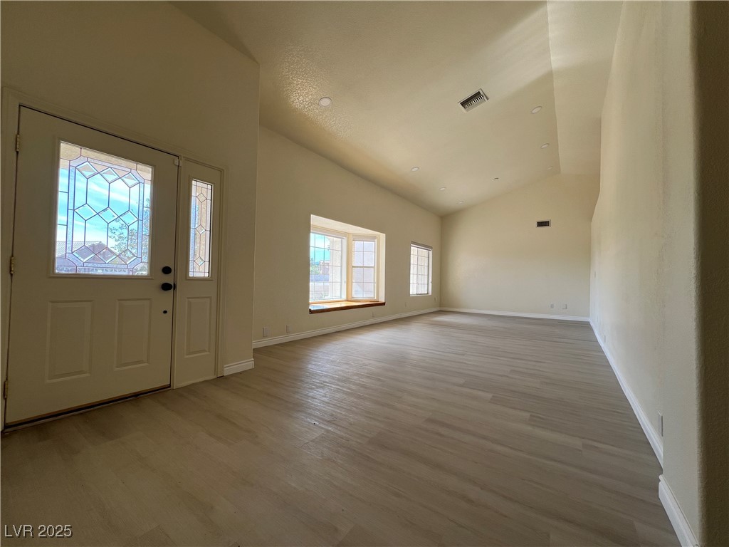 2825 Westwind Road Las Vegas, NV 89146 - Photo 12 of 36