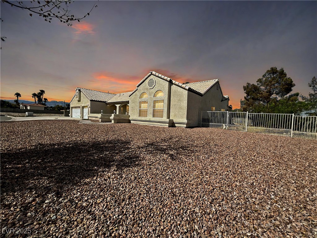 2825 Westwind Road Las Vegas, NV 89146 - Photo 9 of 36