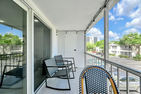 $2,800 | 6279 Bay Club Drive, Unit 3, Fort Lauderdale, FL 33308