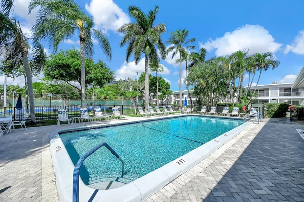 $2,800 | 6279 Bay Club Drive, Unit 3, Fort Lauderdale, FL 33308
