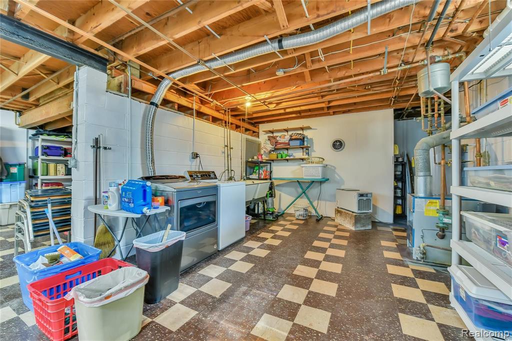 2073 Walton Boulevard Rochester Hills, MI 48309 - Photo 23 of 29