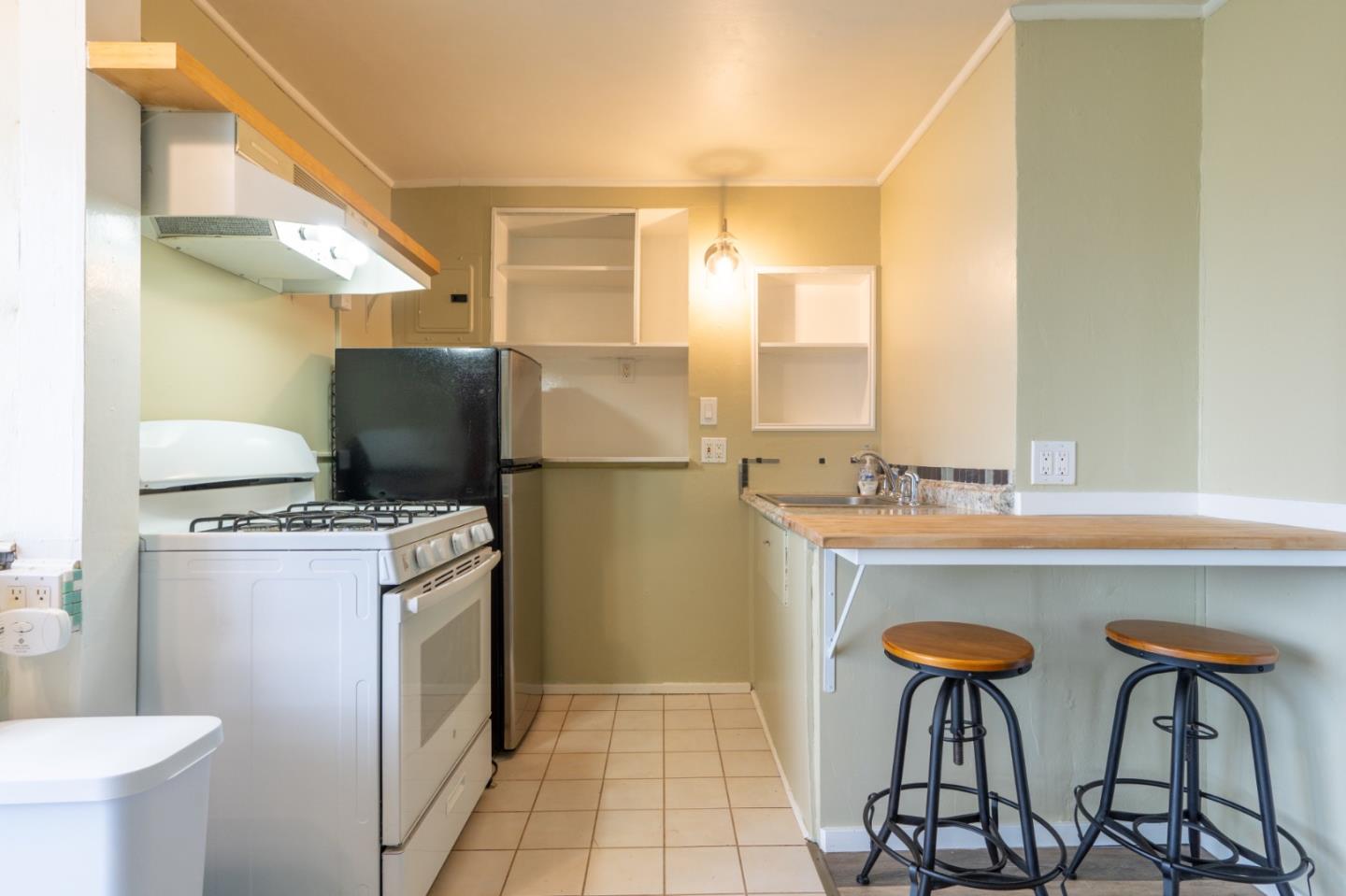 424 Belfast Avenue Pacifica, CA 94044 - Photo 7 of 16