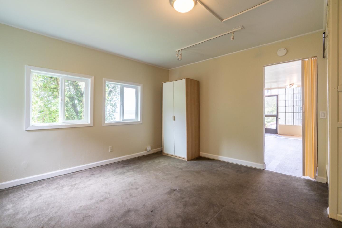 424 Belfast Avenue Pacifica, CA 94044 - Photo 9 of 16